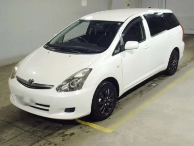 Toyota WISH  с аукциона в Японии