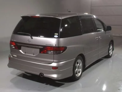 Toyota ESTIMA  с аукциона в Японии