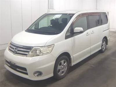 Nissan SERENA  с аукциона в Японии