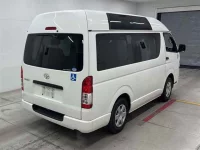 Toyota HIACE VAN лот № 30068 оценка 3.5  с аукциона в Японии 4