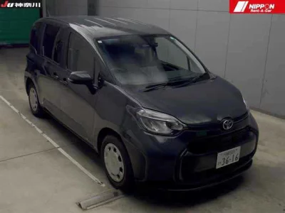 Toyota SIENTA  с аукциона в Японии