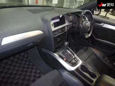 Audi A4  с аукциона в Японии