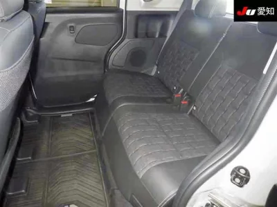 Mitsubishi DELICA MINI  с аукциона в Японии