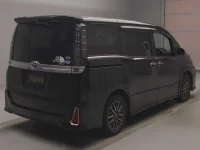 Toyota VOXY лот № 80598 оценка 3.5  с аукциона в Японии 1