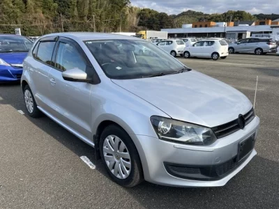 Volkswagen POLO  с аукциона в Японии