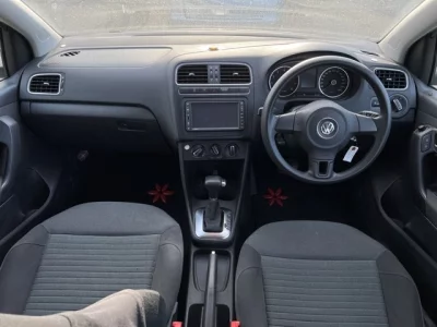 Volkswagen POLO  с аукциона в Японии