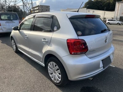 Volkswagen POLO  с аукциона в Японии