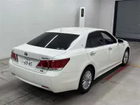 Toyota CROWN лот № 30073 оценка R  с аукциона в Японии 4