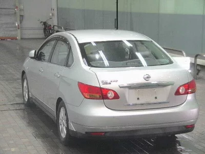 Nissan SYLPHY  с аукциона в Японии