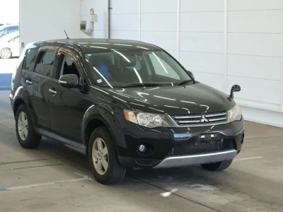 Mitsubishi OUTLANDER  с аукциона в Японии