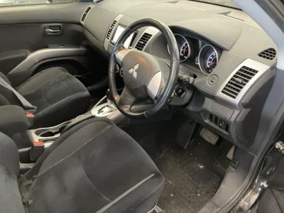 Mitsubishi OUTLANDER  с аукциона в Японии