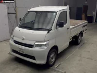 Mazda BONGO лот № 8520 оценка 3.5  с аукциона в Японии 2