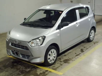 Toyota PIXIS EPOCH  с аукциона в Японии