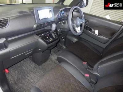 Mitsubishi EK X SPACE