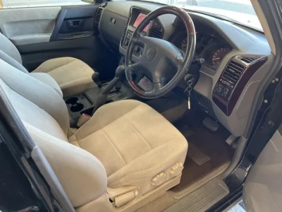 Mitsubishi PAJERO  с аукциона в Японии