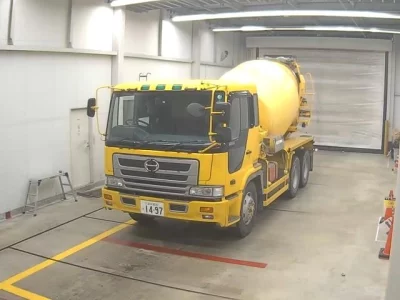 Hino TRUCK