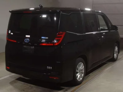 Toyota NOAH  с аукциона в Японии