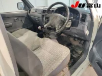 Toyota HILUX лот № 3007 оценка 3.5  с аукциона в Японии 5