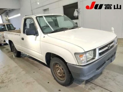 Toyota HILUX  с аукциона в Японии