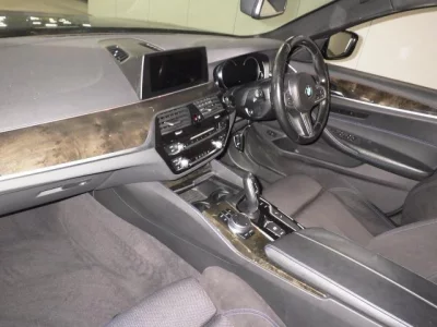 BMW 5-Series  с аукциона в Японии