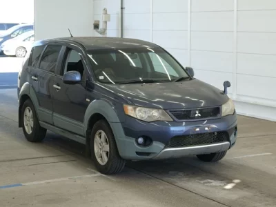 Mitsubishi OUTLANDER  с аукциона в Японии
