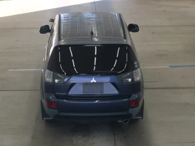 Mitsubishi OUTLANDER  с аукциона в Японии