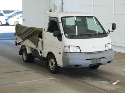 Mitsubishi DELICA TRUCK
