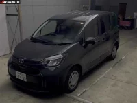 Toyota SIENTA лот № 8549 оценка 3.5  с аукциона в Японии 2