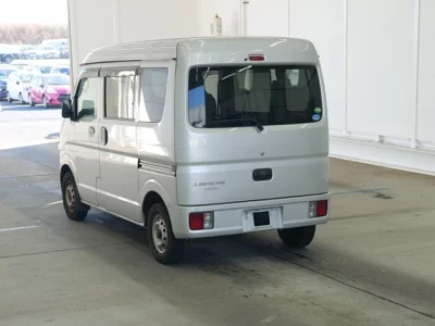 Mitsubishi MINICAB VAN