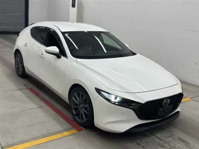 Mazda MAZDA3  с аукциона в Японии