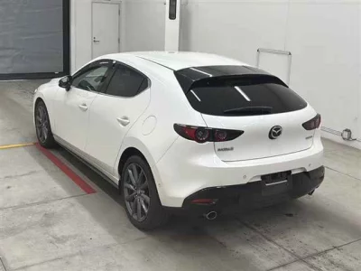 Mazda MAZDA3  с аукциона в Японии