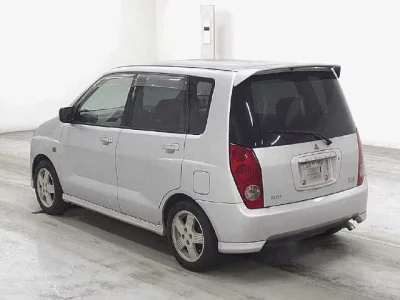 Mitsubishi DINGO
