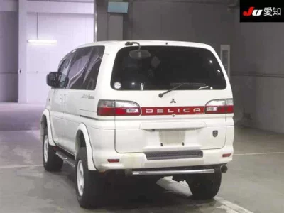 Mitsubishi DELICA  с аукциона в Японии