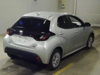 Toyota YARIS лот № 6012 оценка 3.5  с аукциона в Японии 1