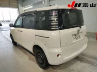 Toyota SIENTA лот № 3024 оценка 4  с аукциона в Японии 1