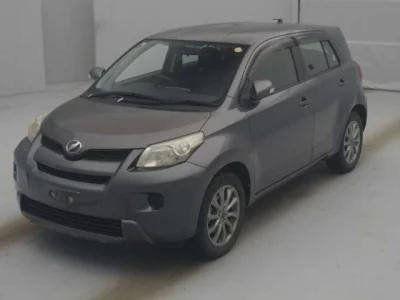 Toyota IST  с аукциона в Японии