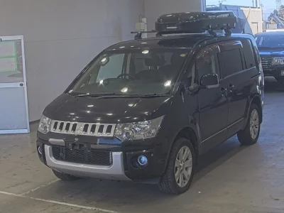 Mitsubishi DELICA D5