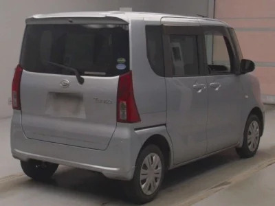 Daihatsu TANTO  с аукциона в Японии