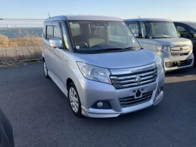 Mitsubishi DELICA D2