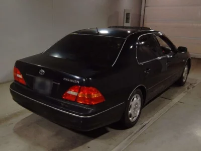 Toyota CELSIOR  с аукциона в Японии