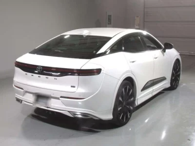 Toyota CROWN CROSSOVER  с аукциона в Японии