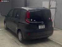 Toyota SIENTA лот № 8591 оценка 3.5  с аукциона в Японии 1