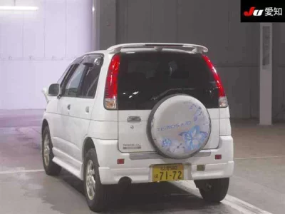 Daihatsu TERIOS KID