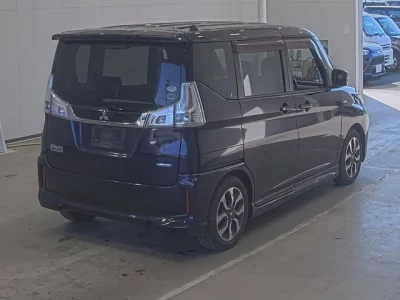 Mitsubishi DELICA D2