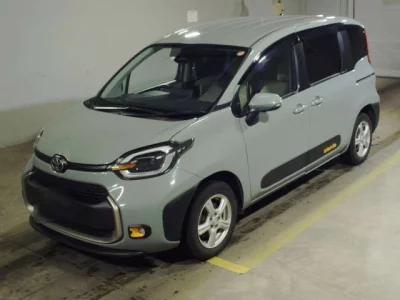 Toyota SIENTA  с аукциона в Японии