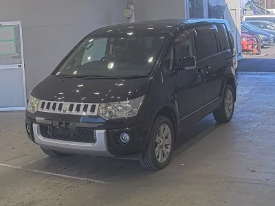 Mitsubishi DELICA D5