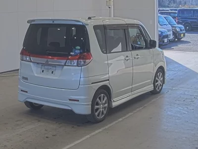 Mitsubishi DELICA D2