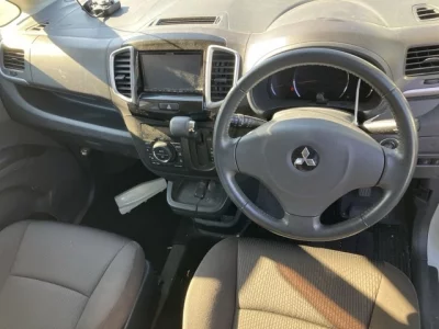 Mitsubishi DELICA D2