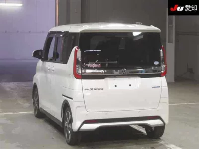 Mitsubishi EK X SPACE