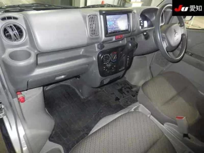 Mitsubishi MINICAB VAN